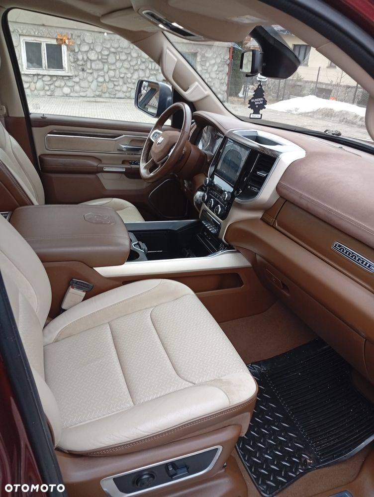 RAM 1500 5.7 Crew Cab Laramie - 9