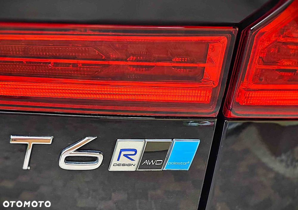 Volvo XC 60 T6 AWD R-Design - 26