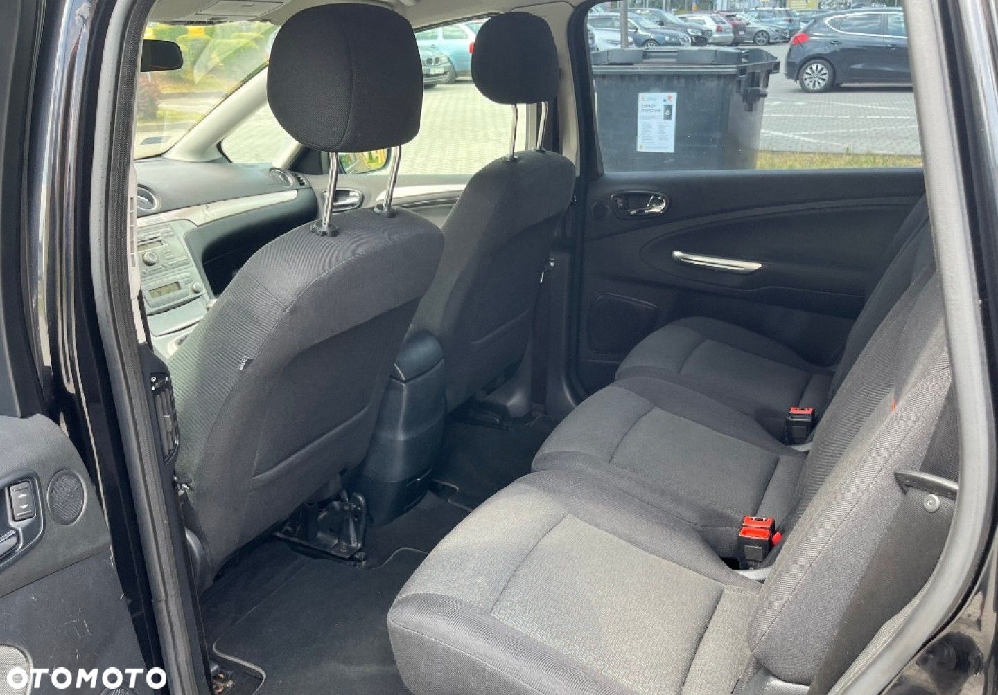 Ford S-Max - 9