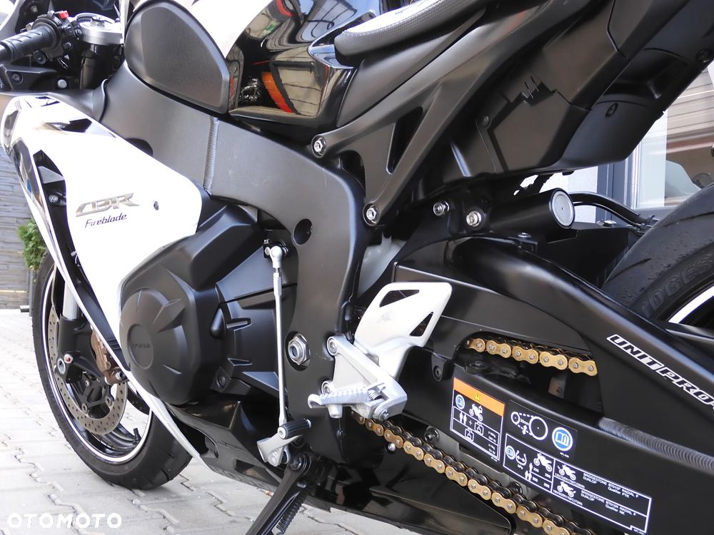 Honda CBR - 33
