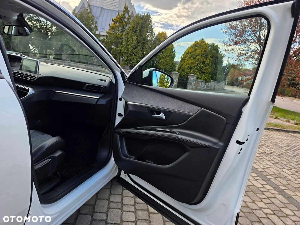 Peugeot 3008 BlueHDi 180 Stop & Start EAT8 Allure - 37