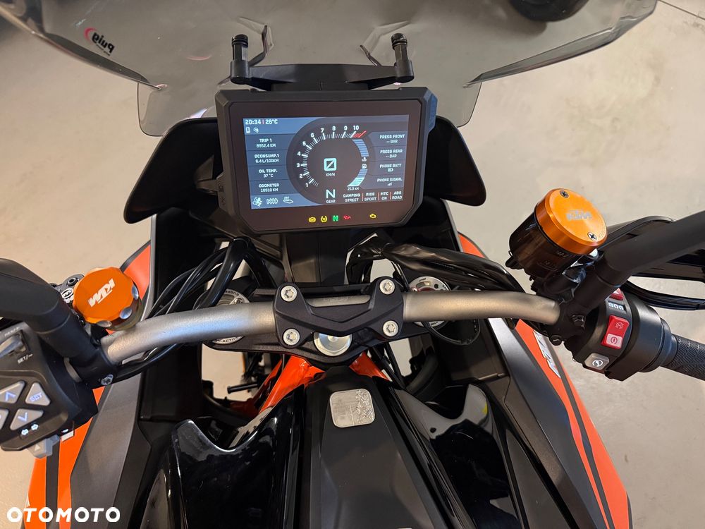 KTM Super Duke - 16