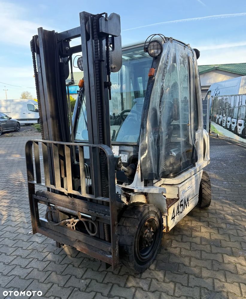 UniCarriers YD2A20Q - 4