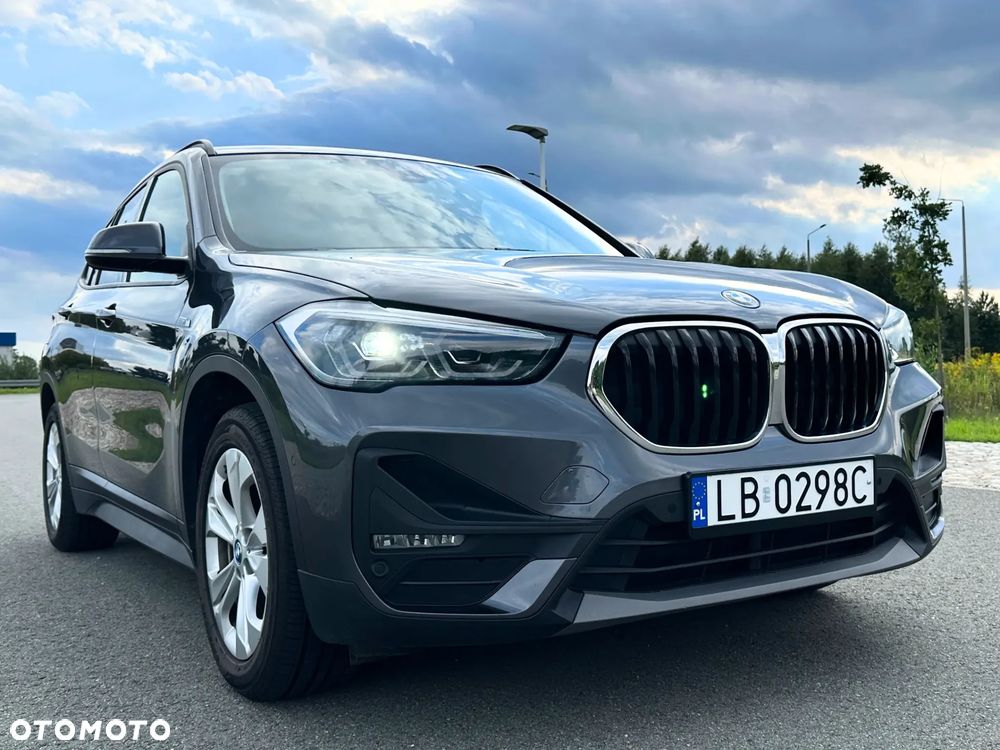 BMW X1 xDrive25e Sport Line - 4