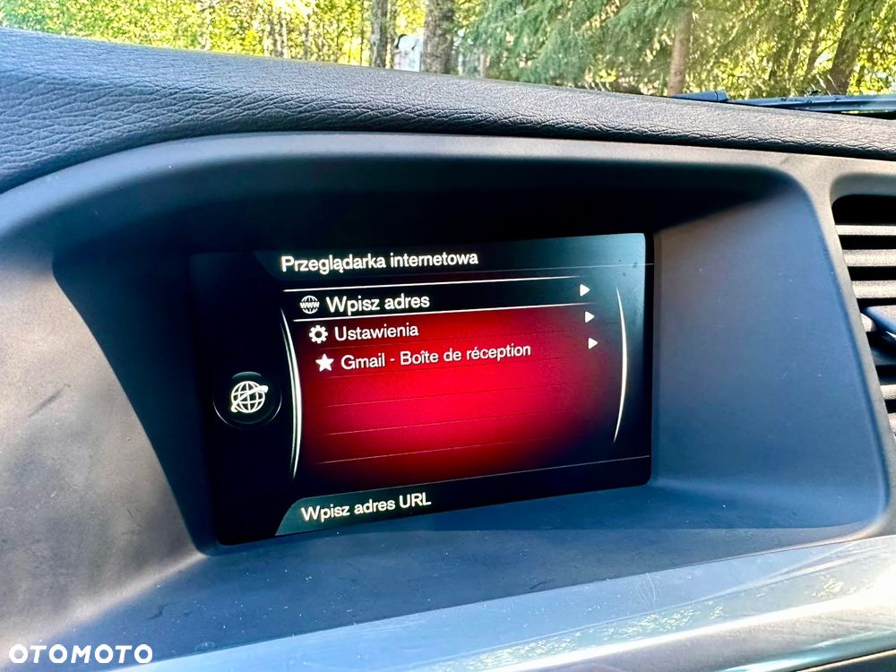 Volvo V60 D4 Momentum - 17