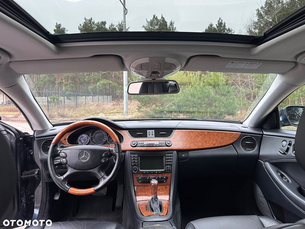 Mercedes-Benz CLS 350 CGI - 22