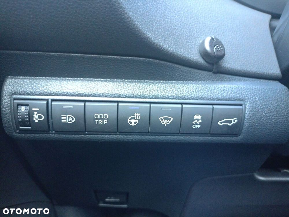 Toyota Corolla 1.8 Hybrid GR Sport Dynamic - 25