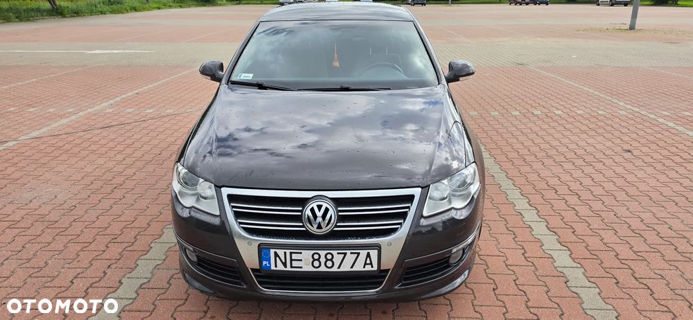Volkswagen Passat 2.0 TDI Comfortline R-Style DSG - 2