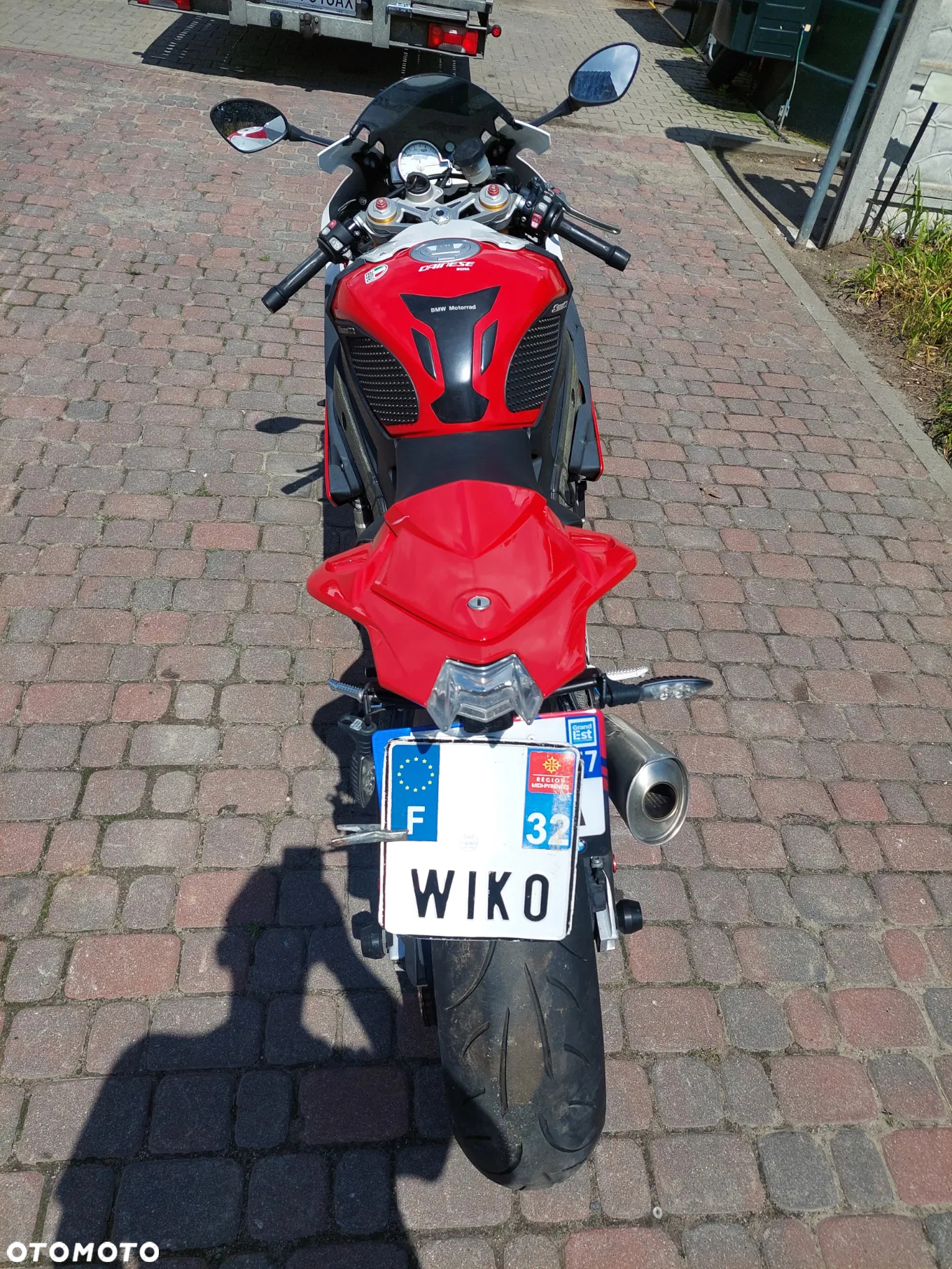 BMW S - 4