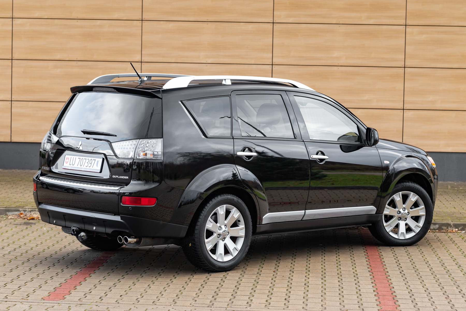 Mitsubishi Outlander 2.2 DI-D 4WD Intense - 4