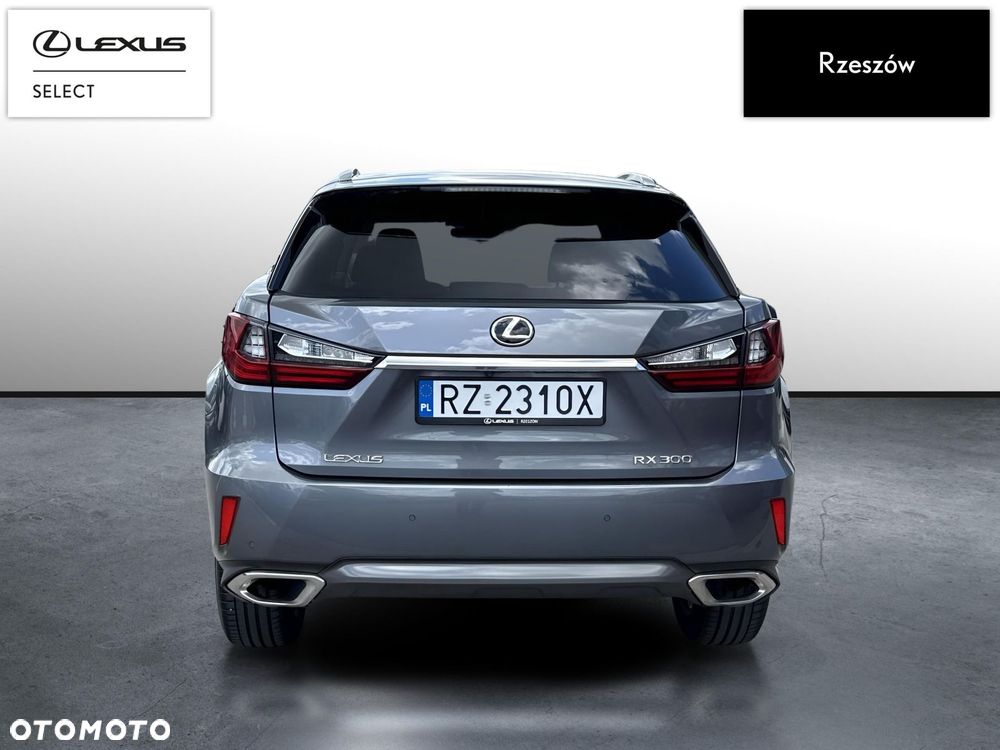 Lexus RX - 4