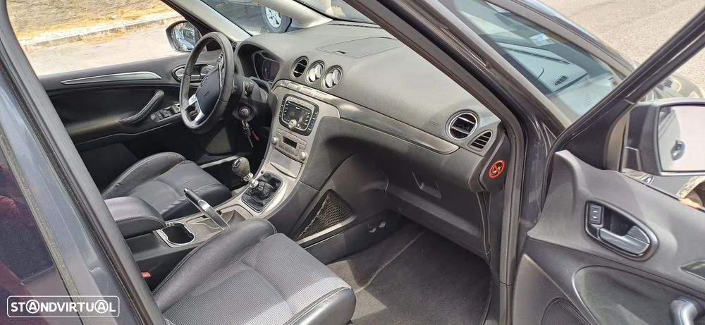 Ford S-Max 1.8 TDCi Titanium 7L - 14