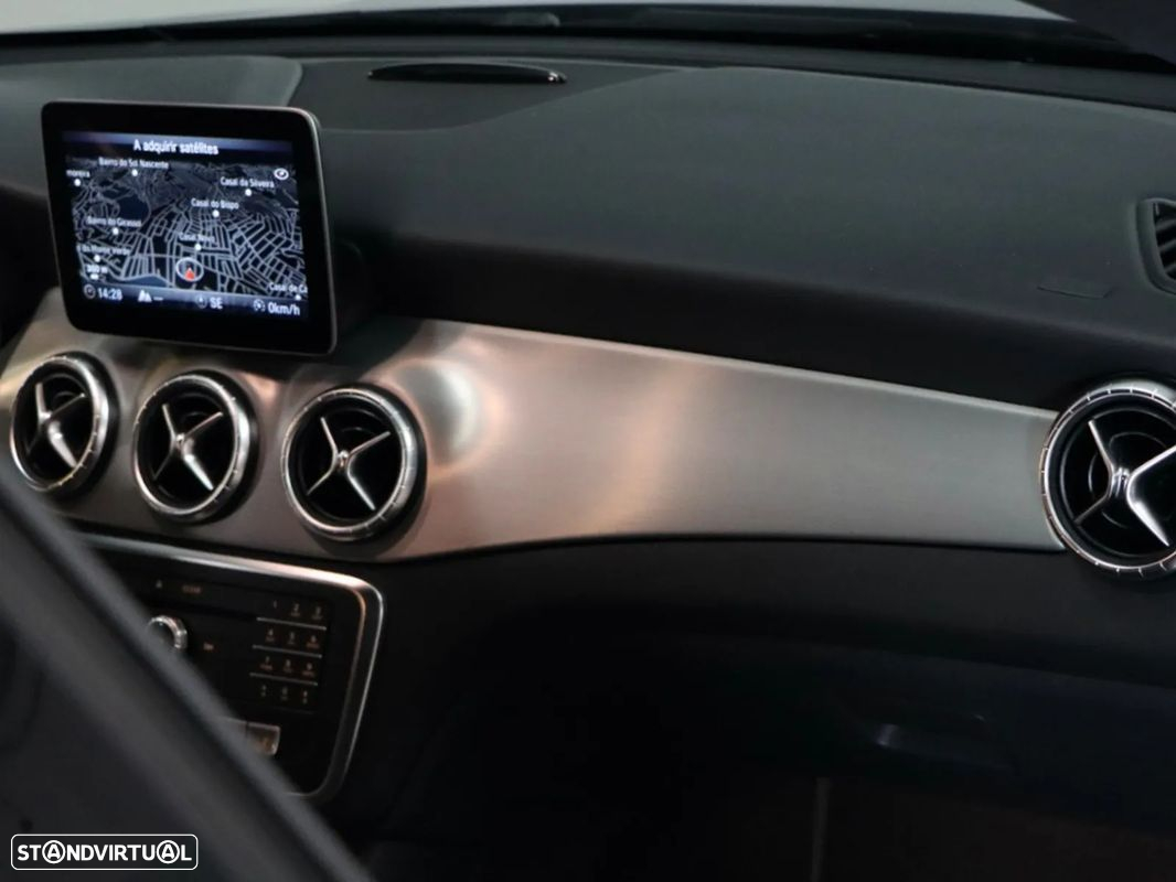 Mercedes-Benz CLA 180 d Shooting Brake AMG Line Aut. - 25