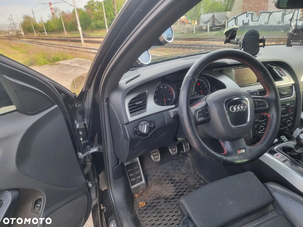Audi A4 Limousine - 20