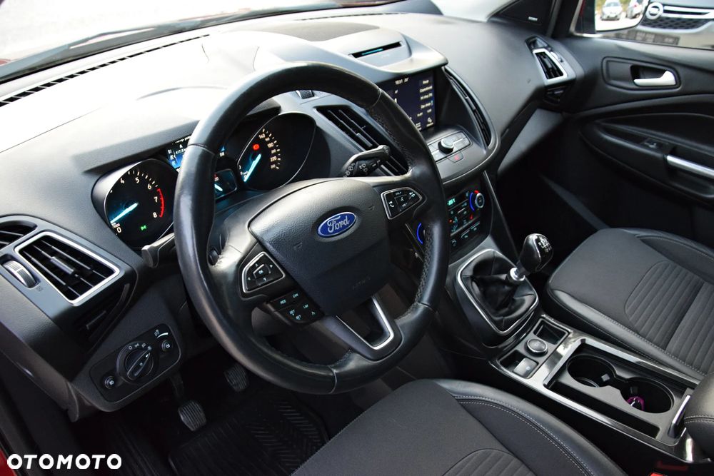 Ford Kuga - 29