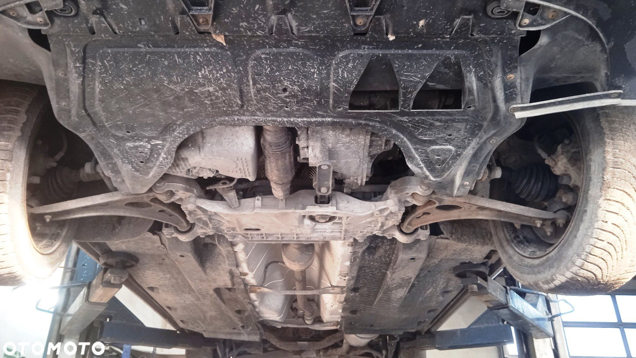 Na części VW Touran 1.6 B FSI LC9X BLF biegów HBJ Silnik Skrzynia Maska Zderzak Drzwi Klapa Szyba - 5