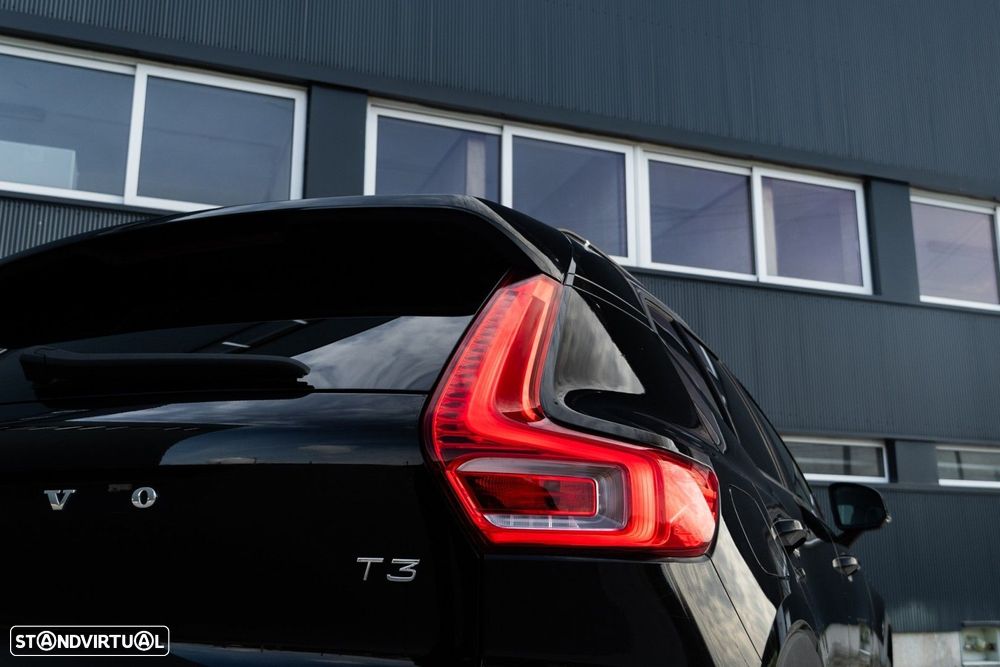 Volvo XC 40 1.5 T3 Tech Edition - 26