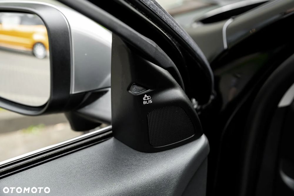 Volvo V60 D3 Geartronic RDesign - 36