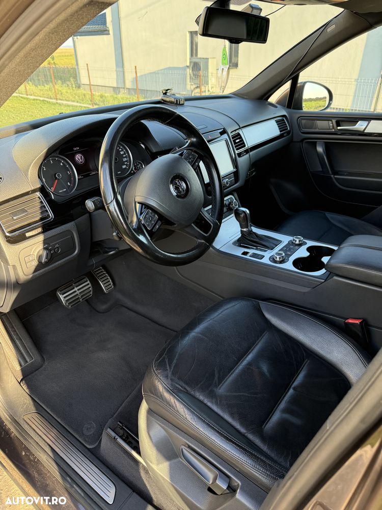 Volkswagen Touareg - 11