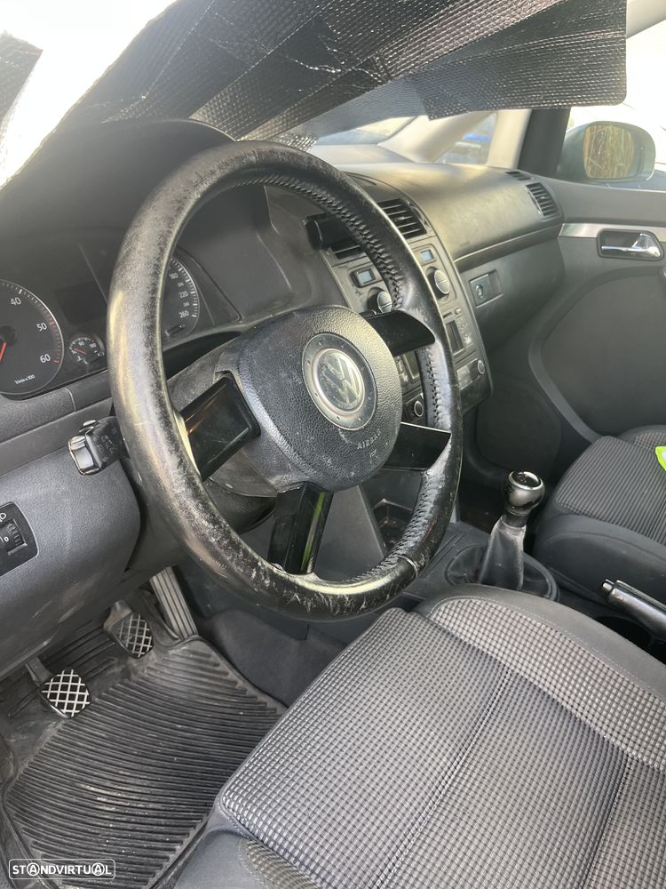VW Touran 1.9 TDi Highline 7L - 7