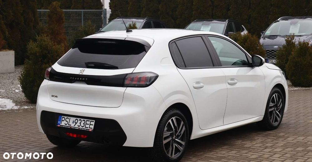 Peugeot 208 - 5