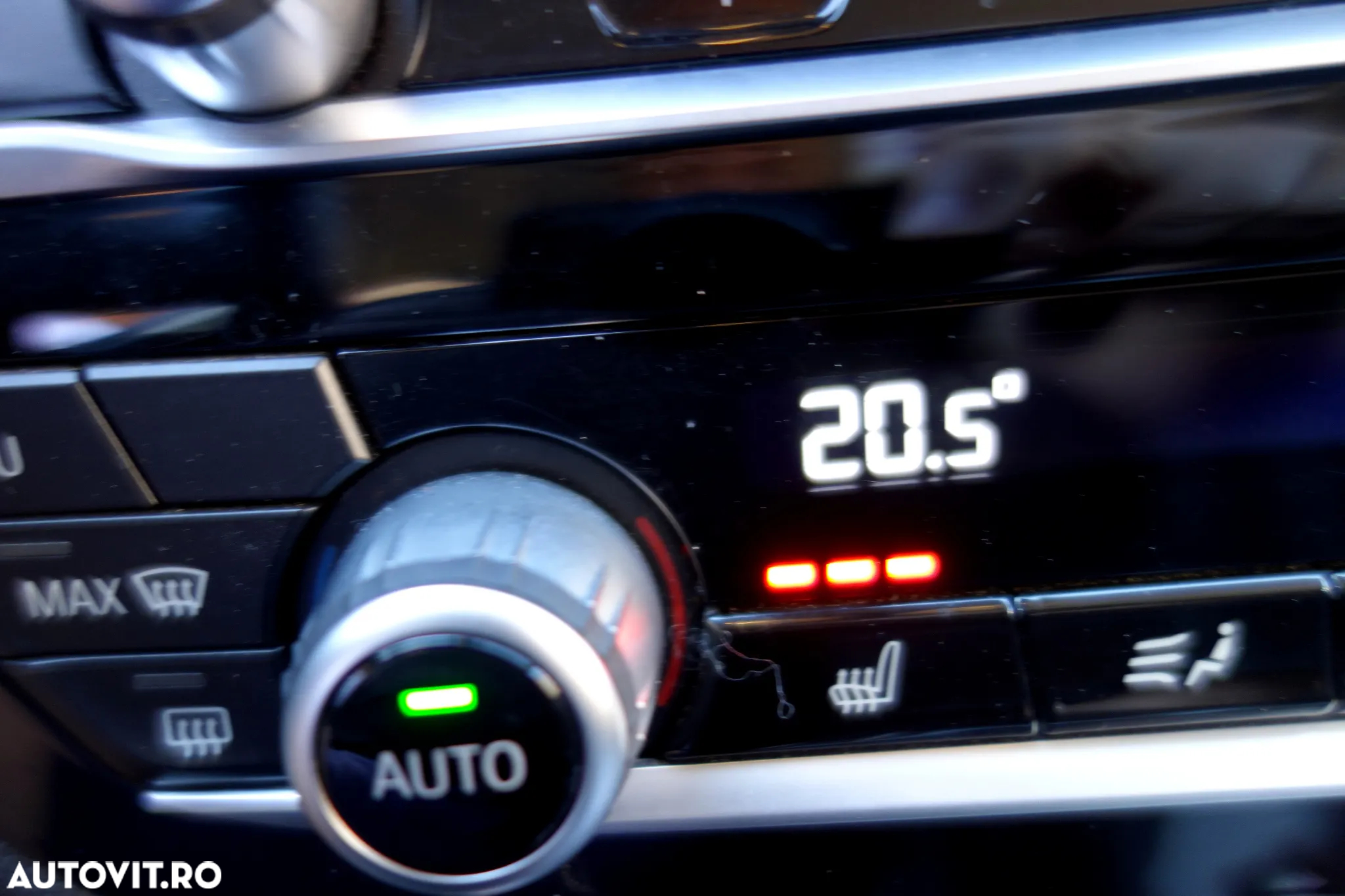 BMW X3 xDrive20i AT - 8
