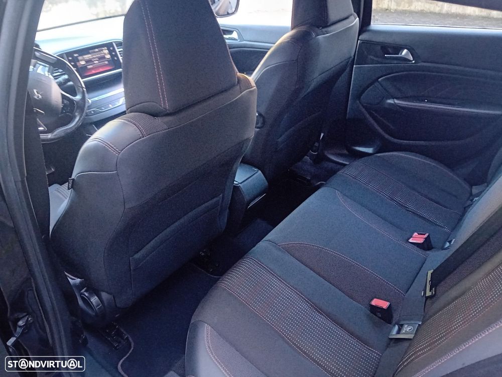 Peugeot 308 1.2 PureTech GT Line - 14