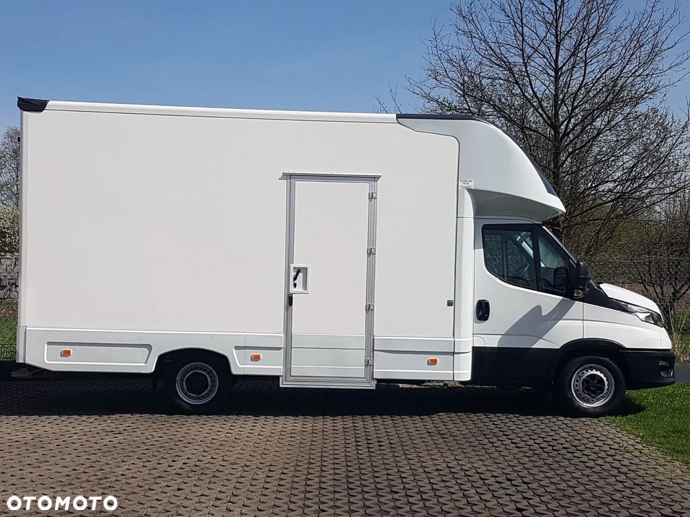Iveco DAILY KONTENER NISKOPODŁOGOWY 4,43x2,23x2,42 SKLEP KAMPER FOODTRUCK BAR KLIMA KONIOWÓZ - 12