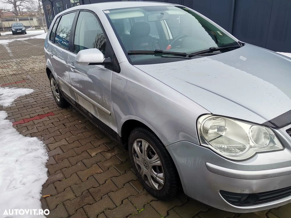 Volkswagen Polo - 5