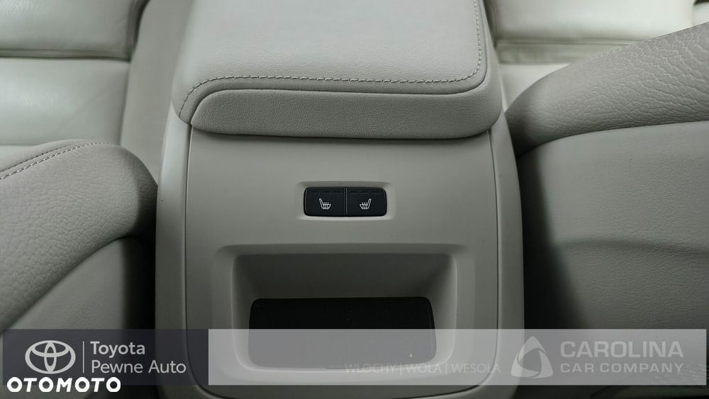 Volvo XC 60 B4 D AWD Plus Dark - 24