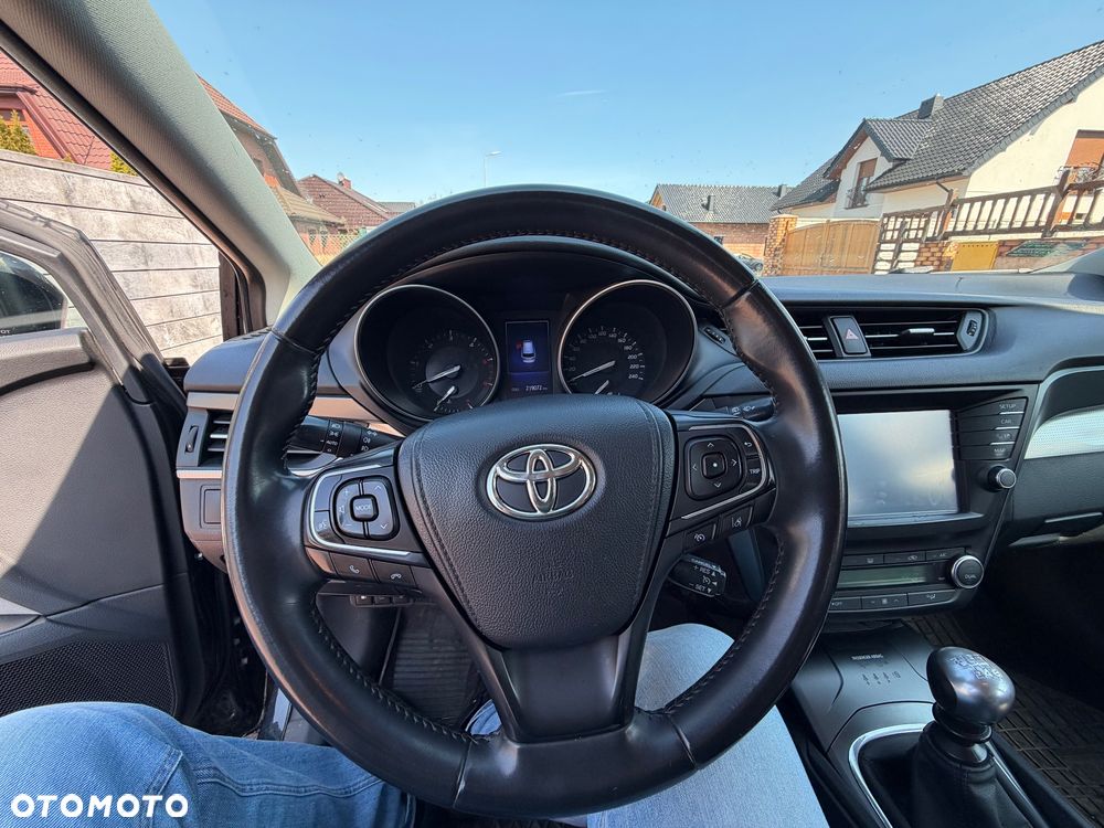 Toyota Avensis Touring Sports 1.6 D-4D Comfort - 15
