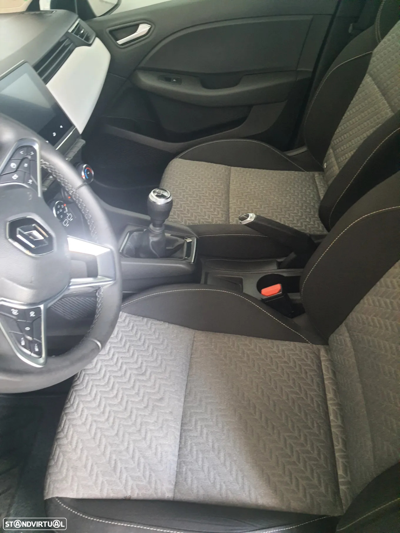 Renault Clio 1.5 Blue dCi Limited - 3