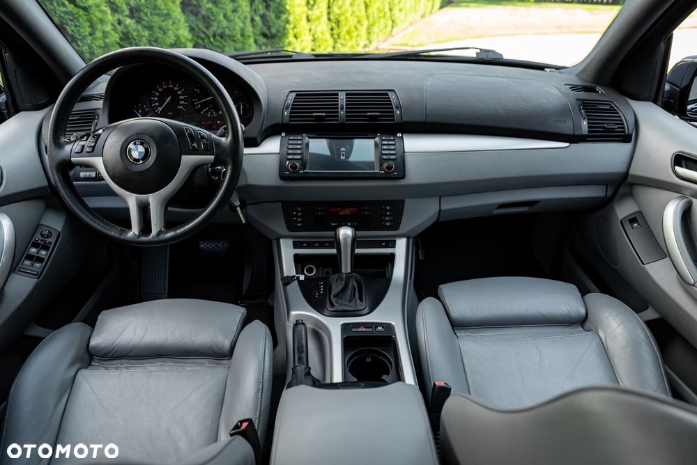 BMW X5 3.0 i - 30