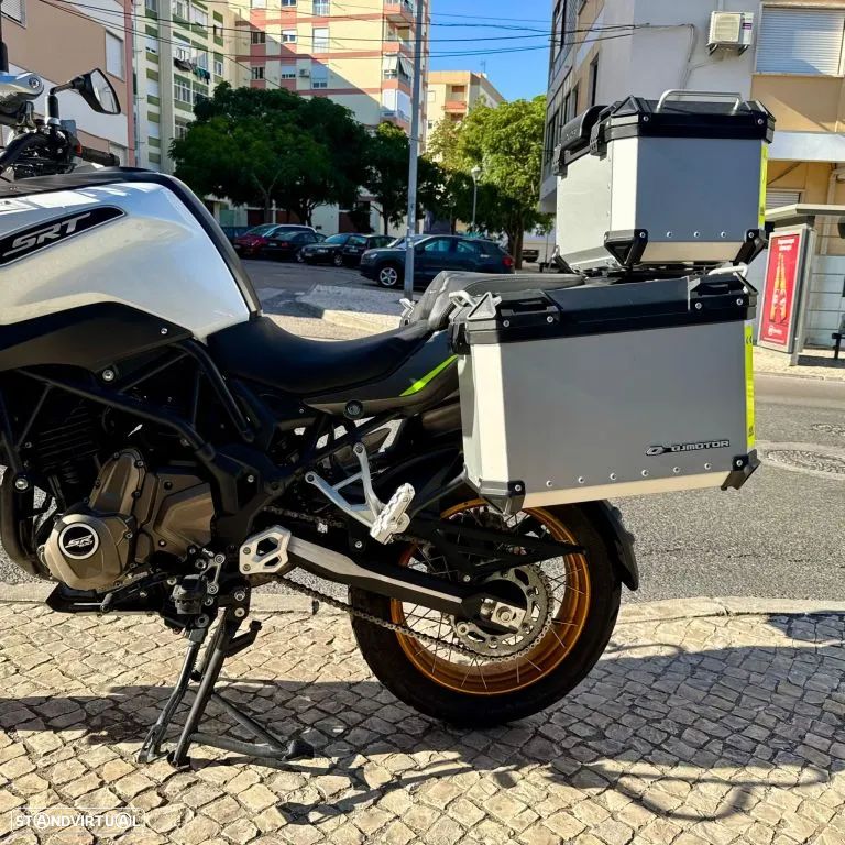 QJ Motor SRT 700X - 27