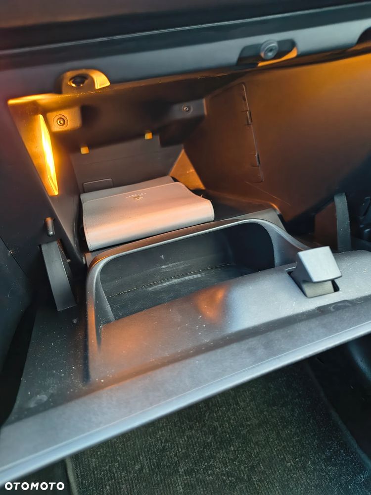 Peugeot 2008 1.2 Pure Tech Style EU6 - 19