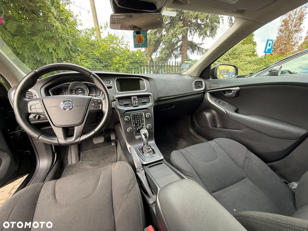 Volvo V40 T4 Base - 12