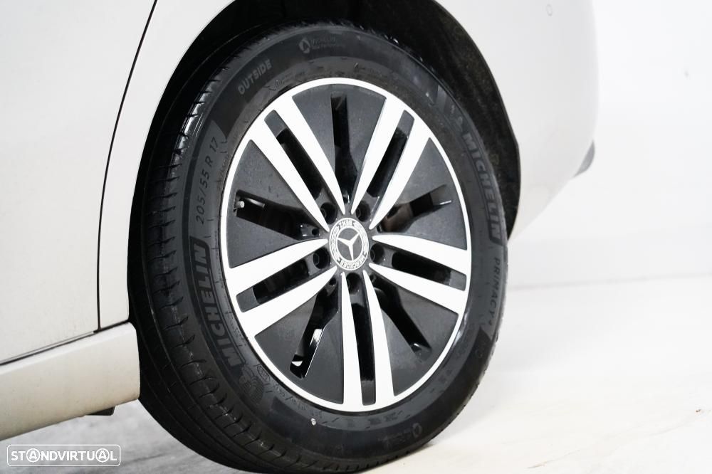 Mercedes-Benz A 250 Limousine e Style Plus - 23