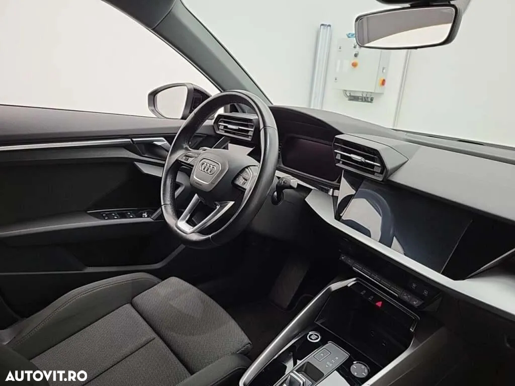 Audi A3 30 TFSI Limousine S tronic - 2