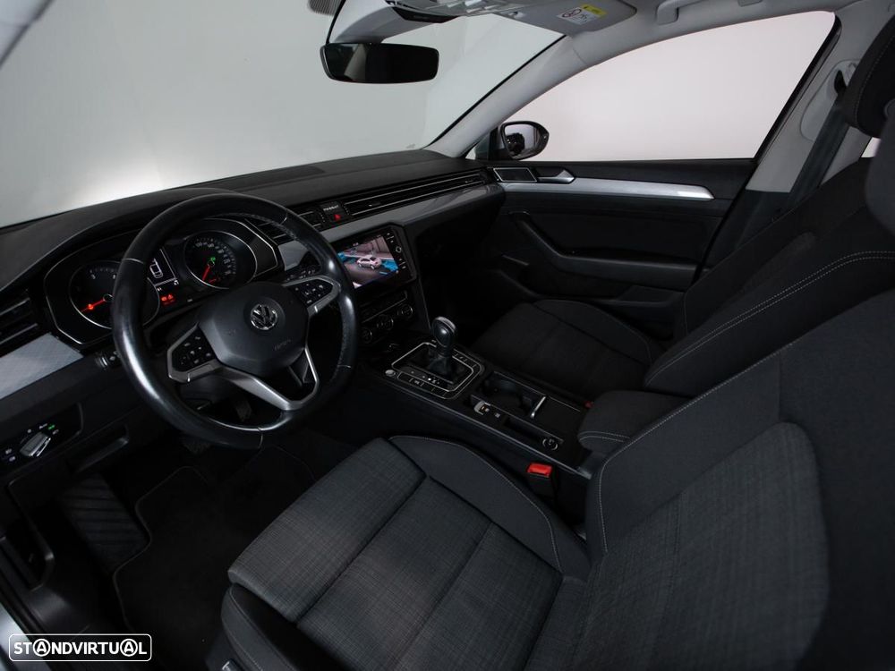 VW Passat 1.6 TDI Business DSG - 7