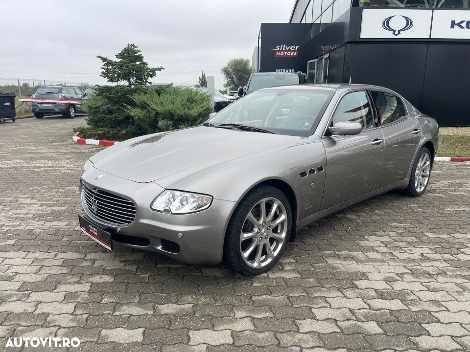 Maserati Quattroporte - 1