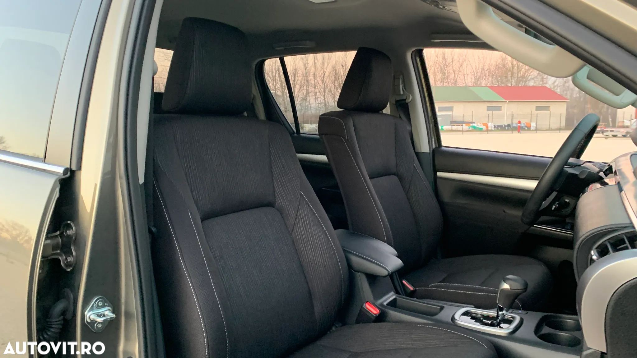Toyota Hilux 2.4D 150CP 4x4 Double Cab AT Style - 18