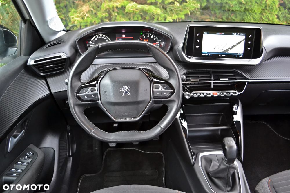 Peugeot 208 - 21