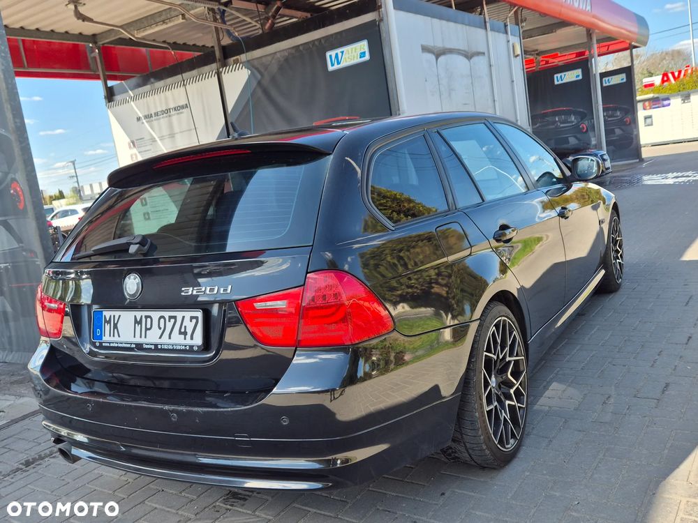 BMW Seria 3 320d - 11