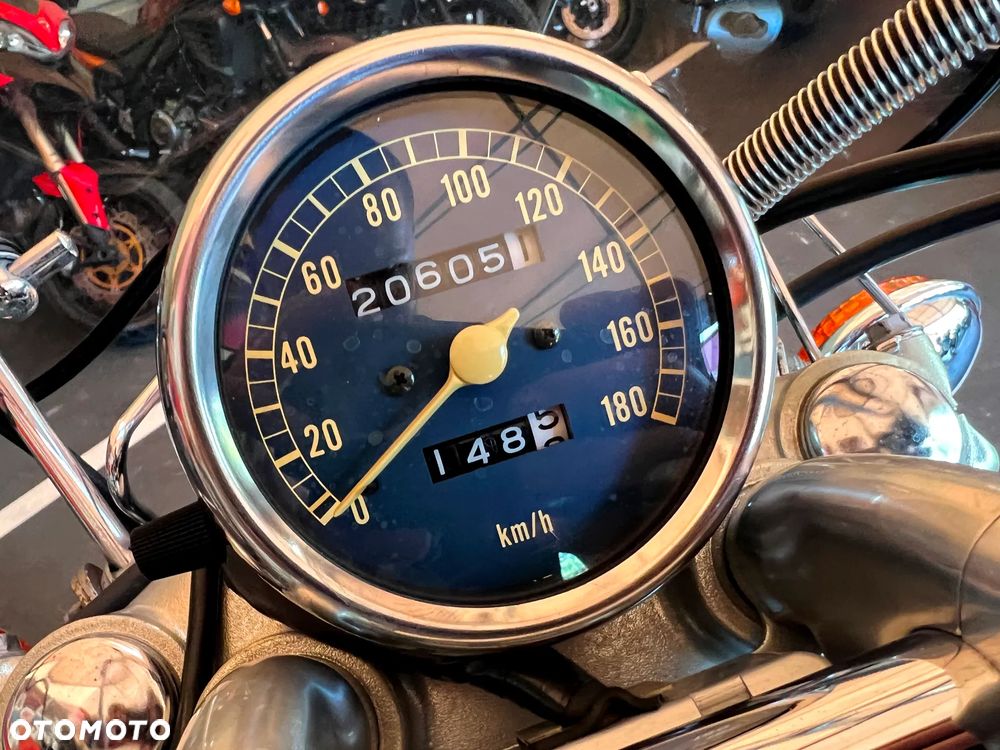 Yamaha XV - 17
