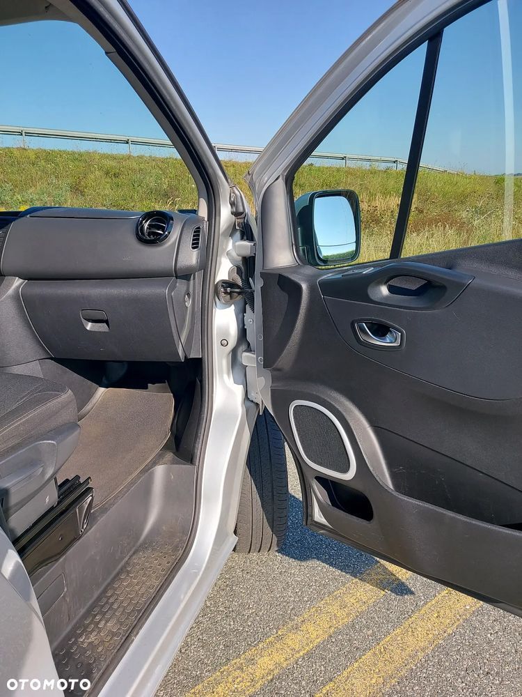 Renault Trafic SpaceClass 2.0 dCi - 16