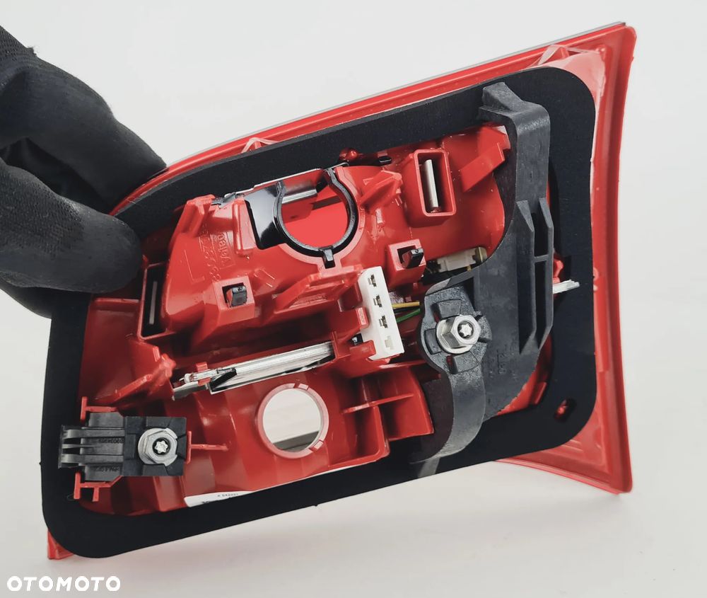 AUDI A6 C6 05-08 LAMPA LED LEWA W KLAPĘ KOMBI NOWA ORI VALEO - 2