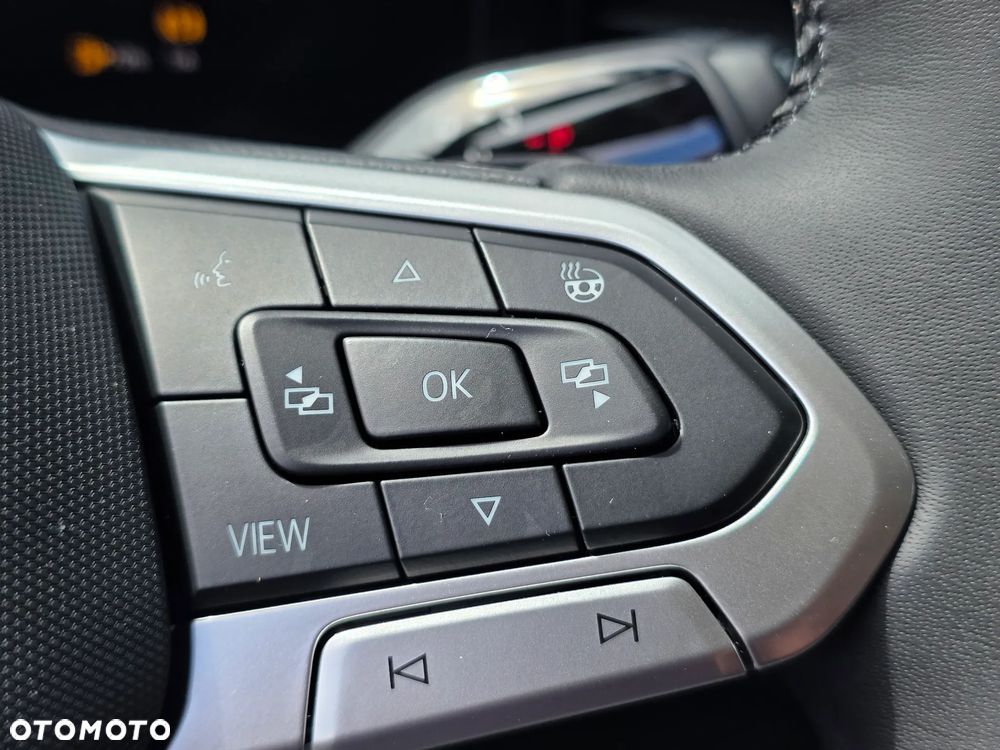 Volkswagen T-Roc 1.5 eTSI Life DSG - 22