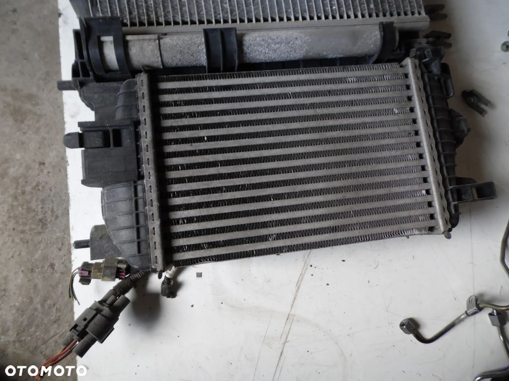 Intercooler chłodnica Opel Meriva B 1.4 T 13337687
