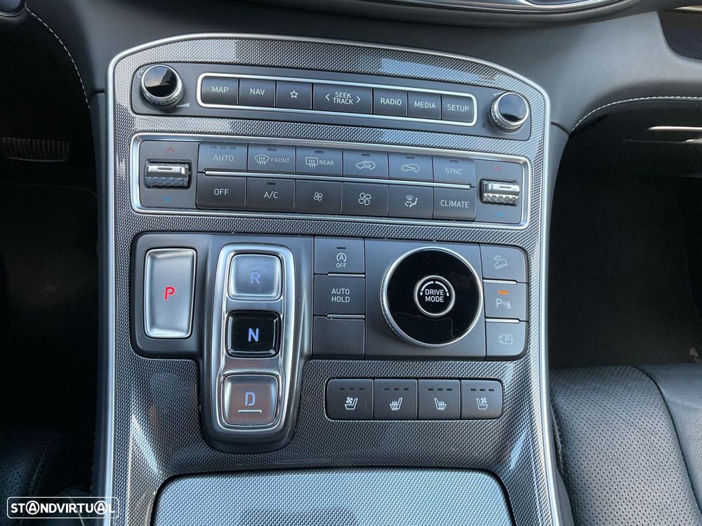 Hyundai Santa Fe 2.2 CRDi Vanguard+Luxury Pack - 37