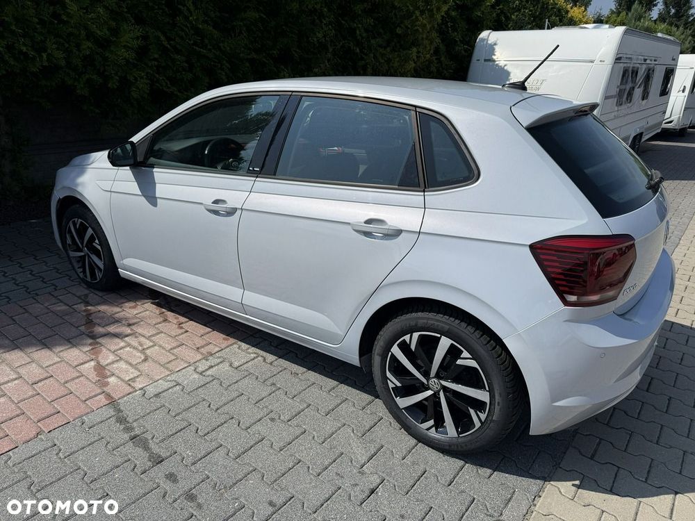 Volkswagen Polo - 2